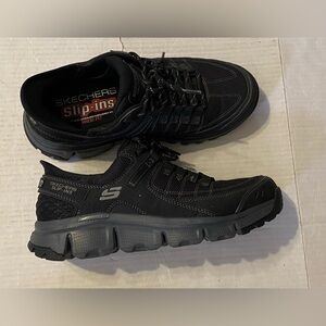 Skechers 9 wide fit Outdoor Hands Free Slip Ins black shoes men